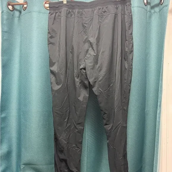 Nike Joggers in Black Size XL - Picture 4 of 7